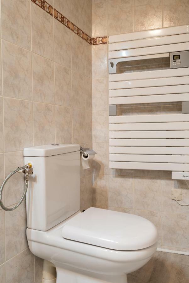 Appartement Coeur De Ville - Wifi - Lave-Seche Linge Pau Kültér fotó