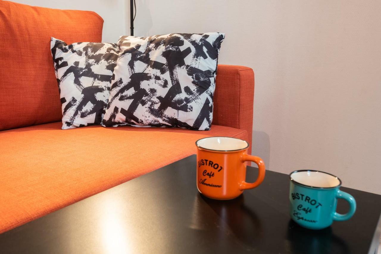 Appartement Coeur De Ville - Wifi - Lave-Seche Linge Pau Kültér fotó